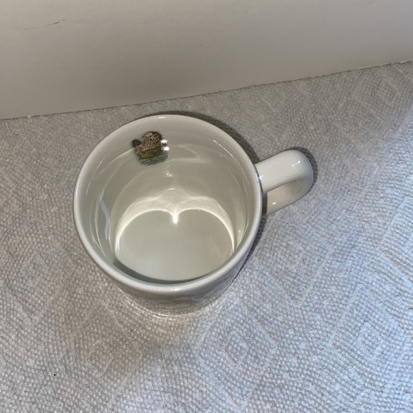 Mrs Tiggy Winkle from Peter Rabbit Child’s handled porcelain mug Wedgewood - Picture 3 of 10